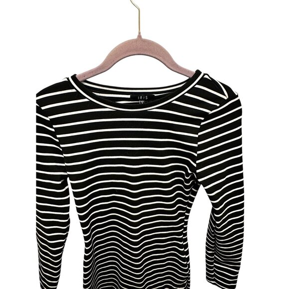 🍒 2/$20 🍒Black & White Striped Bodycon Long Sleeve Dress Rounded Neckline Sz S - Picture 3 of 7